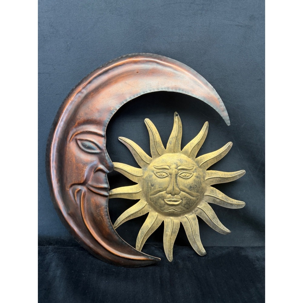 Metal Moon & Sun Signs Wall Hangings Celestial Astronomy Lightweight Porch Decor